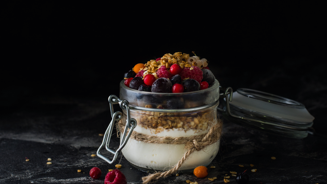 Overnight oats con frutos rojos en tarro