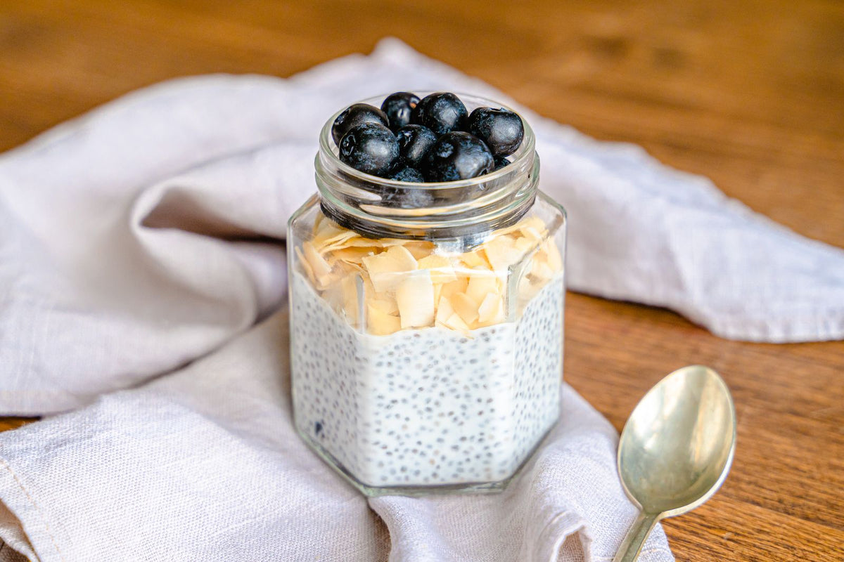 Tarro de pudding de chía con fruta